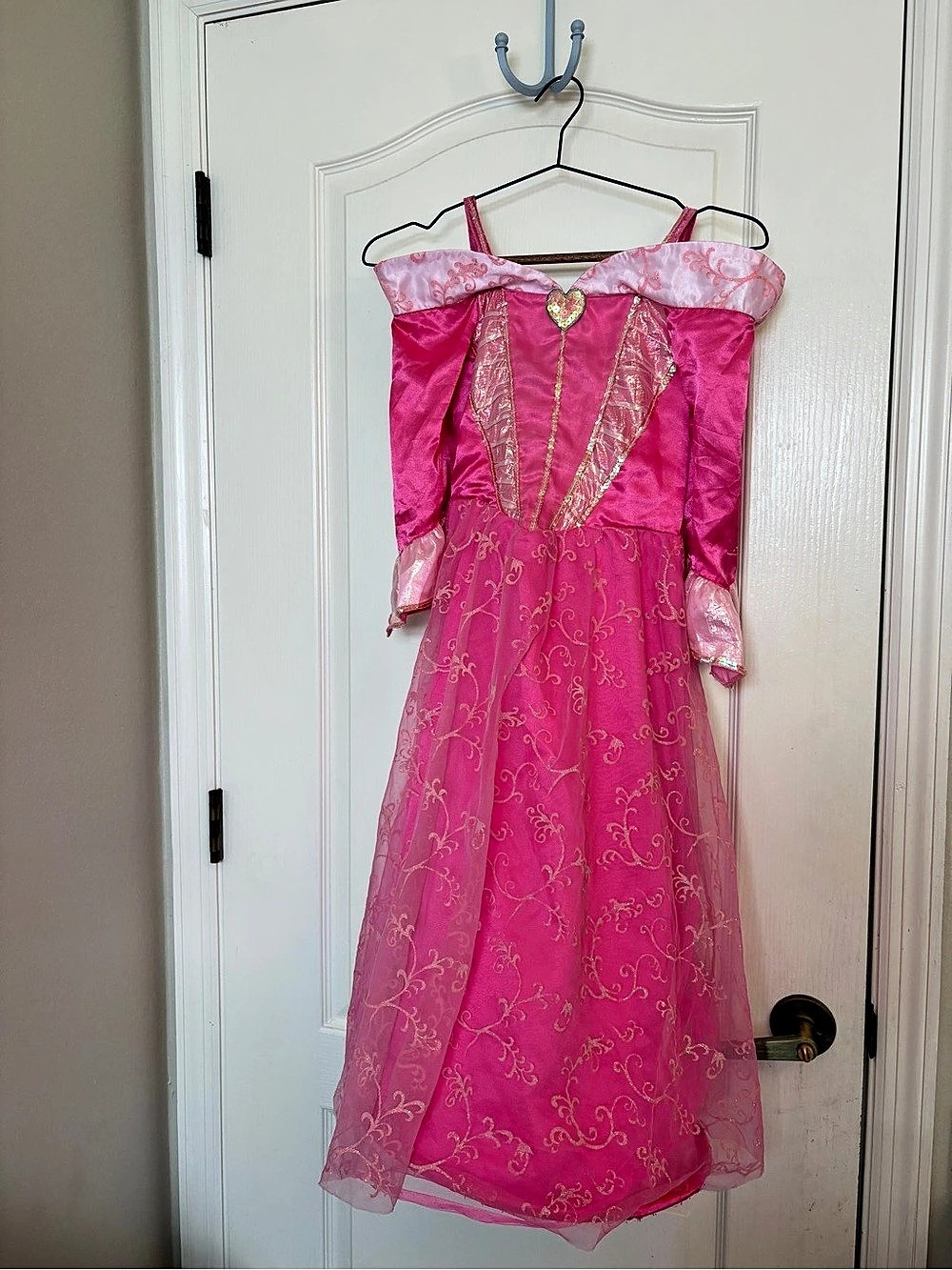 Disney Store Exclusive Princess Aurora Costume Dress from 2015 girls size 7/8